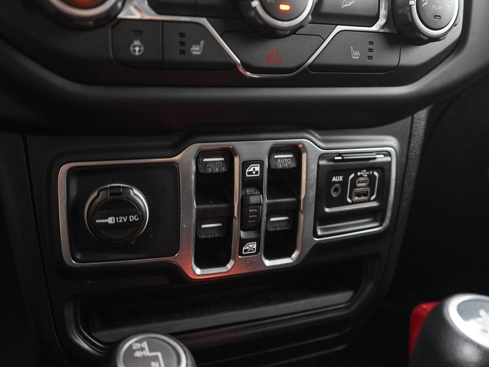 Used 2018 Jeep Wrangler Unlimited Sport S AWD/4WD image 23