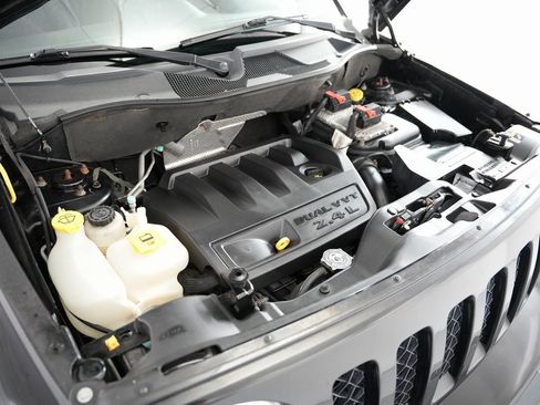 Used 2016 Jeep Patriot High Altitude image 50