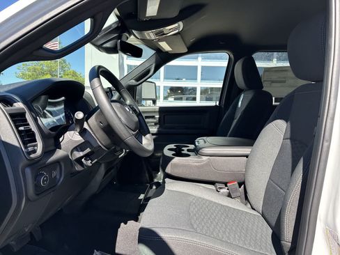 New 2026 RAM 2500 Tradesman AWD/4WD image 9