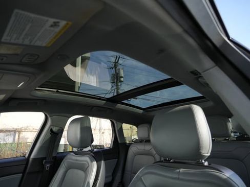 Used 2020 Lincoln Corsair FWD image 18