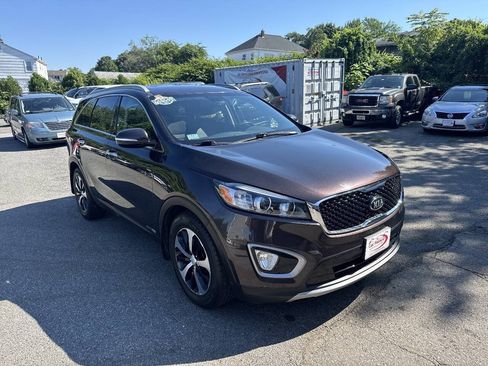 Used 2016 Kia Sorento EX AWD/4WD image 2