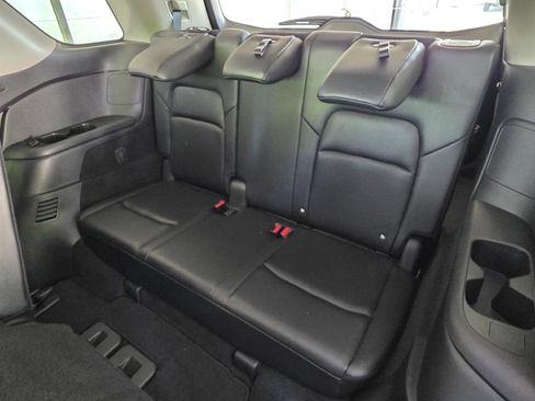 Used 2024 Nissan Pathfinder SL AWD/4WD image 15