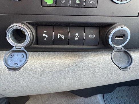 Used 2014 Chevrolet Silverado 2500 LT w/ Interior Plus Package image 21