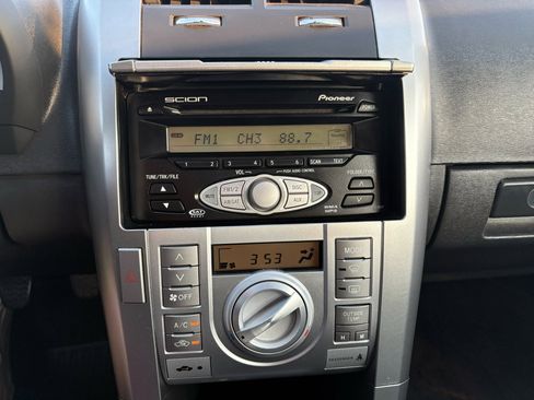 Used 2006 Scion tC Sport Coupe image 33