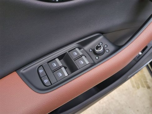 Used 2022 Audi Q7 3.0T Premium Plus image 12