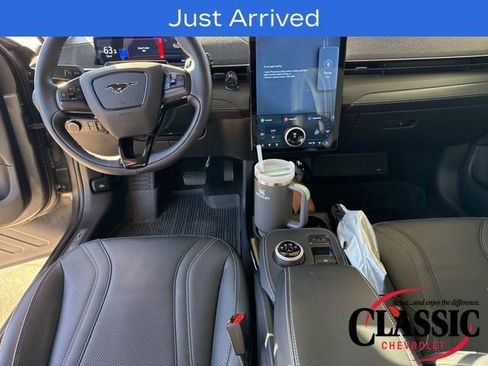 Used 2023 Ford Mustang Mach-E Premium image 22