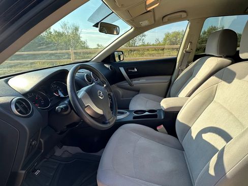 Used 2011 Nissan Rogue S image 16
