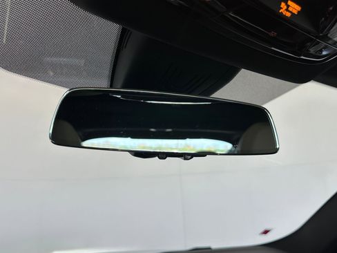 Used 2023 BMW 430i Coupe w/ Premium Package image 16