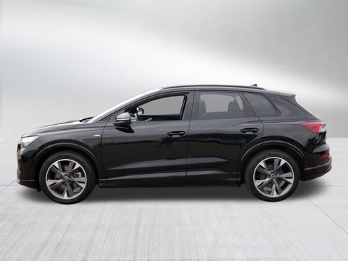 Used 2024 Audi Q4 e-tron Premium Plus w/ Premium Plus AWD/4WD image 4