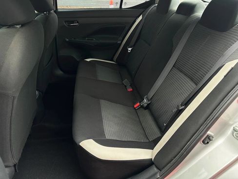 Used 2021 Nissan Versa SV image 15