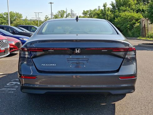 Certified 2023 Honda Accord LX image 5