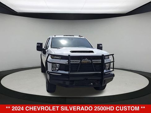Used 2024 Chevrolet Silverado 2500 Custom w/ Custom Value Package AWD/4WD image 3