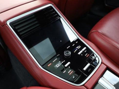 Used 2018 Porsche Panamera 4S image 23