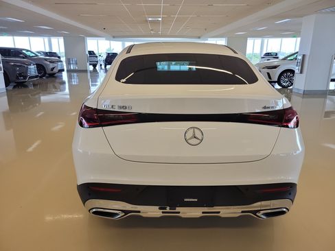 Used 2024 Mercedes-Benz GLC 300 4MATIC image 7