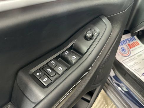 Used 2023 Jeep Grand Cherokee L Limited AWD/4WD image 21