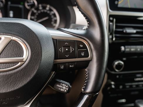 Used 2023 Lexus GX 460 Premium image 17