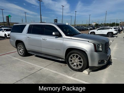 Used 2019 GMC Yukon XL Denali w/ Open Road Package AWD/4WD image 5