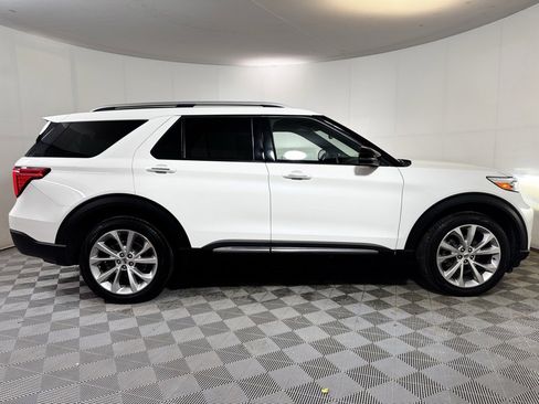 Used 2022 Ford Explorer Platinum image 10