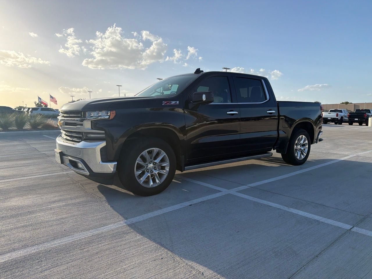 Used 2019 Chevrolet Silverado 1500 LTZ w/ LTZ Premium Package AWD/4WD image 1