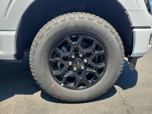 New 2026 Ford F150 XLT w/ FX4 Off-Road Package AWD/4WD image 6