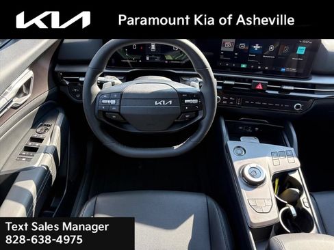 Certified 2026 Kia Sportage EX w/ EX Panoramic Sunroof Package AWD/4WD image 24
