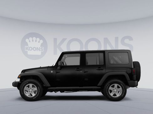 Used 2015 Jeep Wrangler Unlimited Rubicon w/ Dual Top Group AWD/4WD image 2