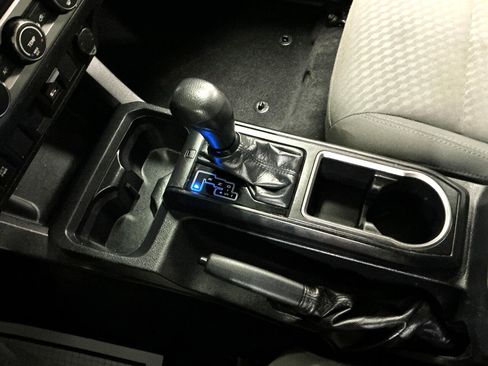 Used 2021 Toyota Tacoma SR image 20