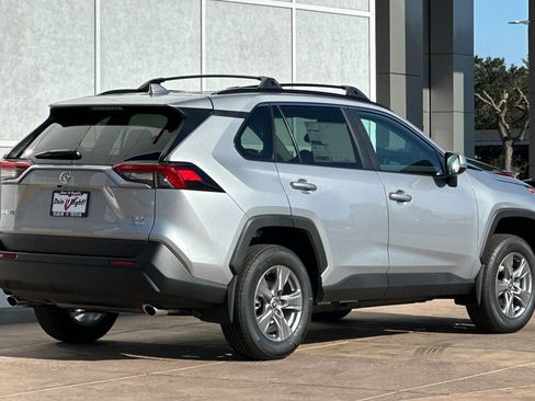 New 2025 Toyota RAV4 XLE image 4