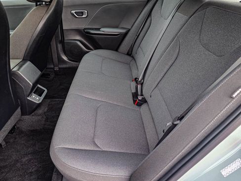 Used 2025 Kia K4 FWD image 28
