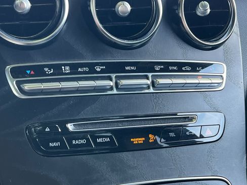 Used 2019 Mercedes-Benz GLC 300 image 22