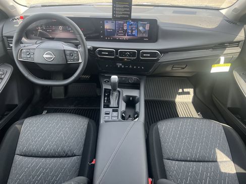 New 2026 Nissan Sentra SV w/ SV Convenience Package FWD image 2