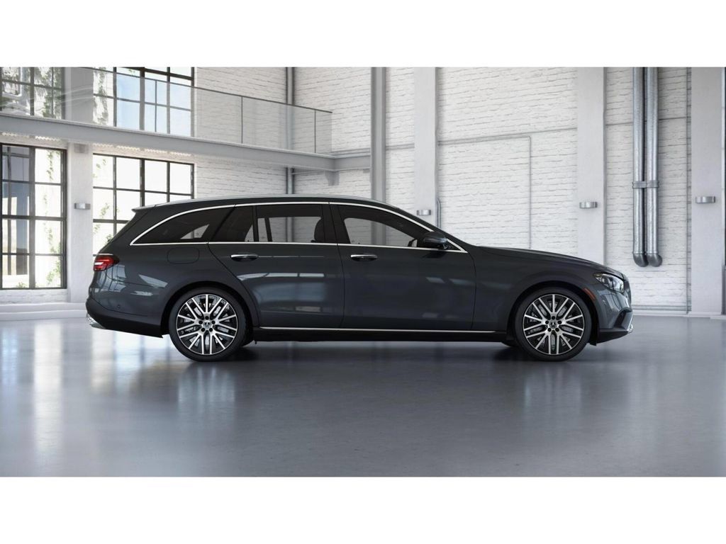Used 2023 Mercedes-Benz E 450 4MATIC All-Terrain Wagon image 2