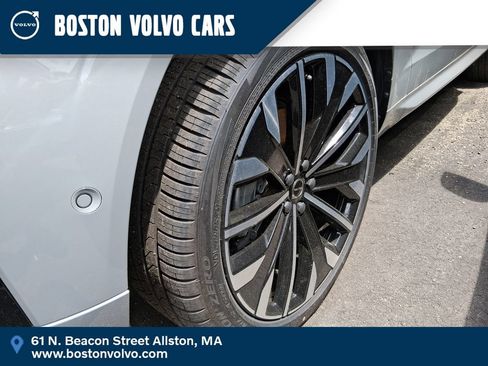 New 2026 Volvo XC60 T8 Ultra w/ Protection Package Premier AWD/4WD image 4