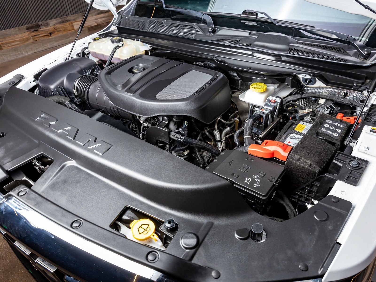 Used 2025 RAM 1500 Big Horn AWD/4WD image 38