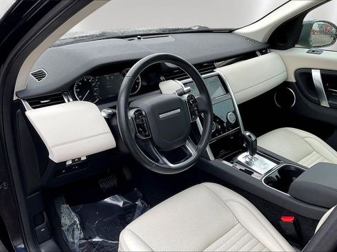 Used 2020 Land Rover Discovery Sport S image 17