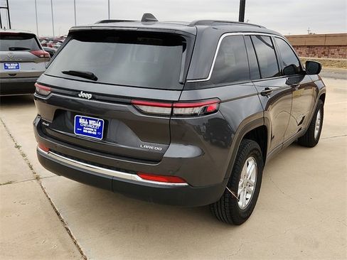 Used 2024 Jeep Grand Cherokee Laredo w/ Trailer Tow Package image 4