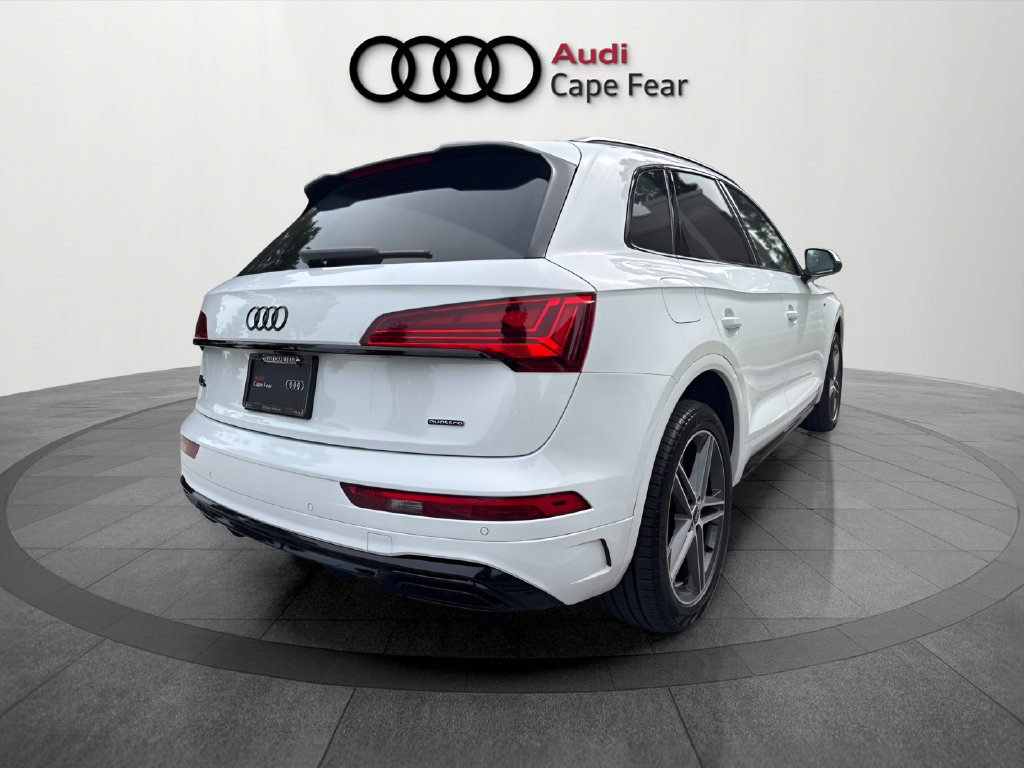 Used 2024 Audi Q5 e Premium Plus w/ Premium Plus Package AWD/4WD image 6