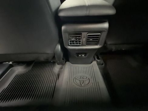 Used 2021 Toyota RAV4 XLE Premium AWD/4WD image 21