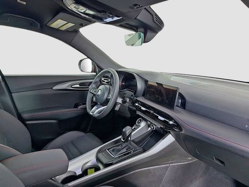 Used 2024 Dodge Hornet GT image 17