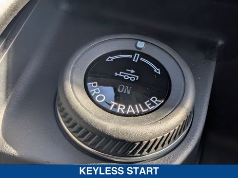 New 2026 Ford Expedition Active RWD image 37
