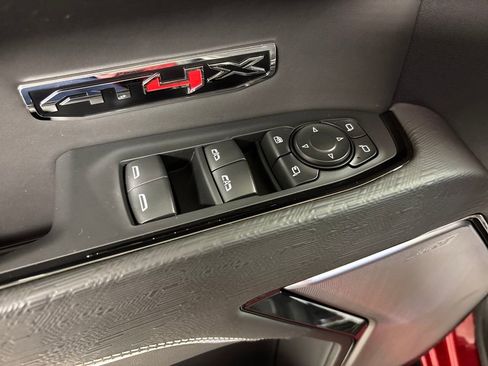 Certified 2024 GMC Sierra 1500 AT4X image 22