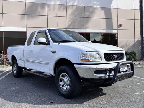 Used 1998 Ford F250 4x4 SuperCab image 8