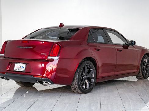 Used 2022 Chrysler 300 S image 6