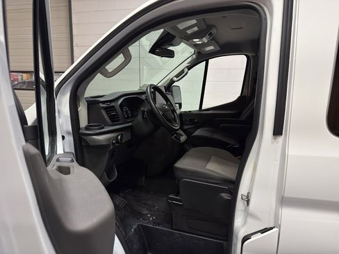 Used 2024 Ford Transit 350 XLT RWD image 10