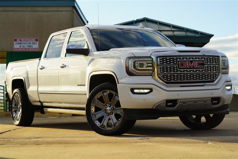 Used 2016 GMC Sierra 1500 Denali w/ Denali Ultimate Package AWD/4WD image 9