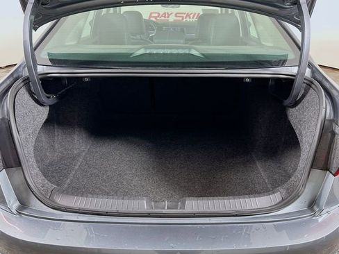 Used 2024 Volkswagen Jetta SE image 25