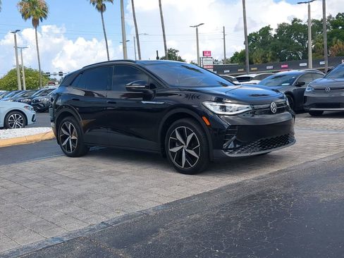 Certified 2023 Volkswagen ID.4 Pro S AWD/4WD image 2