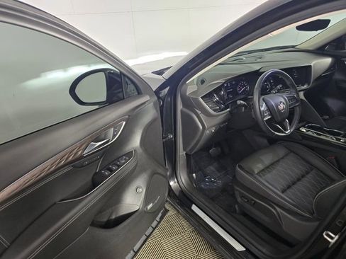 Used 2023 Buick Envision Avenir image 9