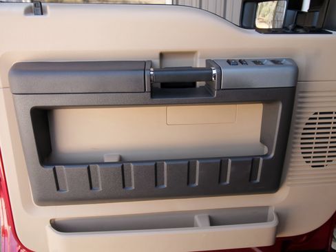 Used 2016 Ford F250 Lariat w/ Lariat Ultimate Package image 19