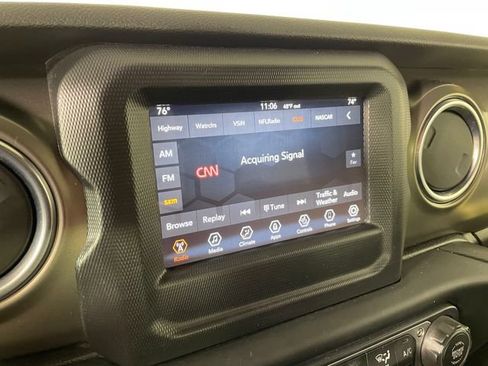 Used 2019 Jeep Wrangler Rubicon w/ Cold Weather Group AWD/4WD image 7